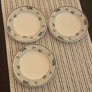Mikasa “Christmas Story” Bread & Butter Plates. Set of 3